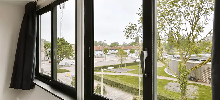 Aluminum End Vent Slider Windows in Tampa, FL