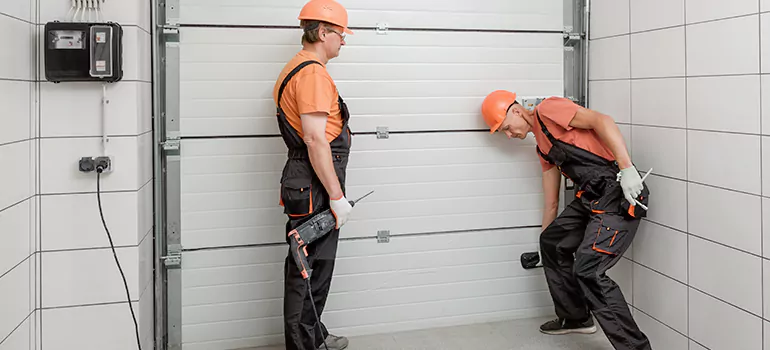 Secure Garage Door Repair in Tampa, FL