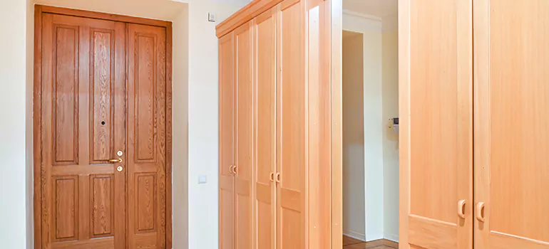 Glass Closet Door Repair in Tampa, FL