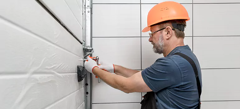 Garage Door Repair in Tampa